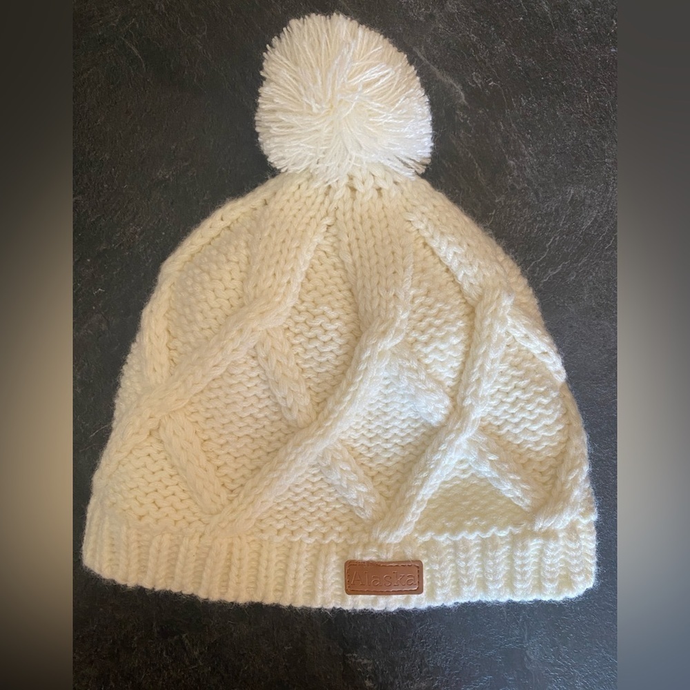 Youth girl’s Alaska pom beanie